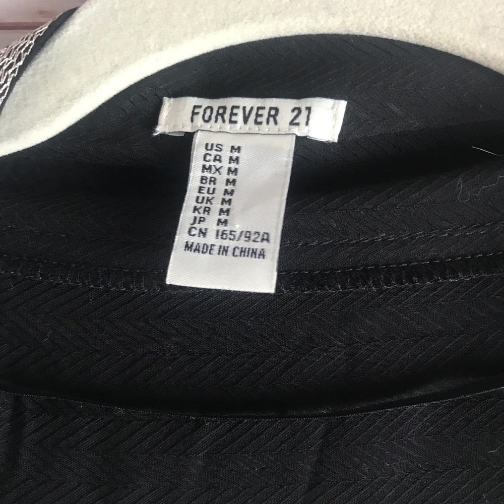 Forever 21 black kimono - Picture 6 of 8